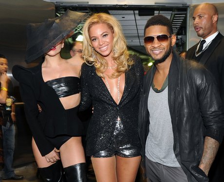 lady-gaga-beyonce-and-usher-backstage-12