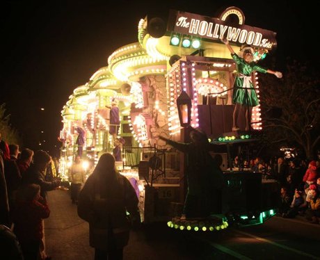 Bridgwater Carnival Floats - Bridgwater Carnival Floats - Heart Bristol ...